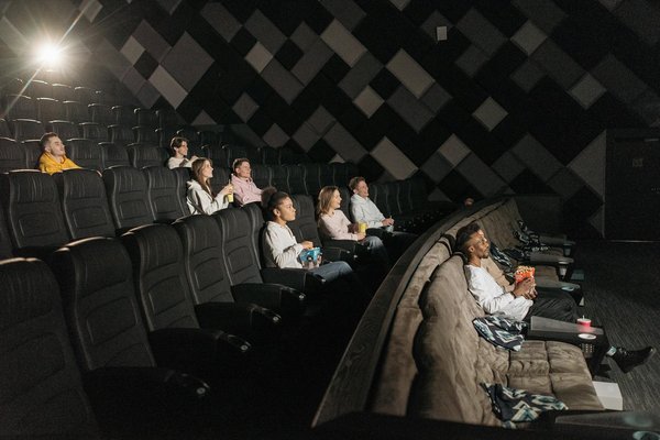 L'adaptation des normes sociales à la richesse culturelle : défis et opportunités